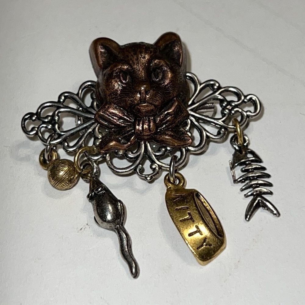 Vintage J.J. Cat with Yarn, Mouse, Dish & Fish Brooch - Picture 3 of 7